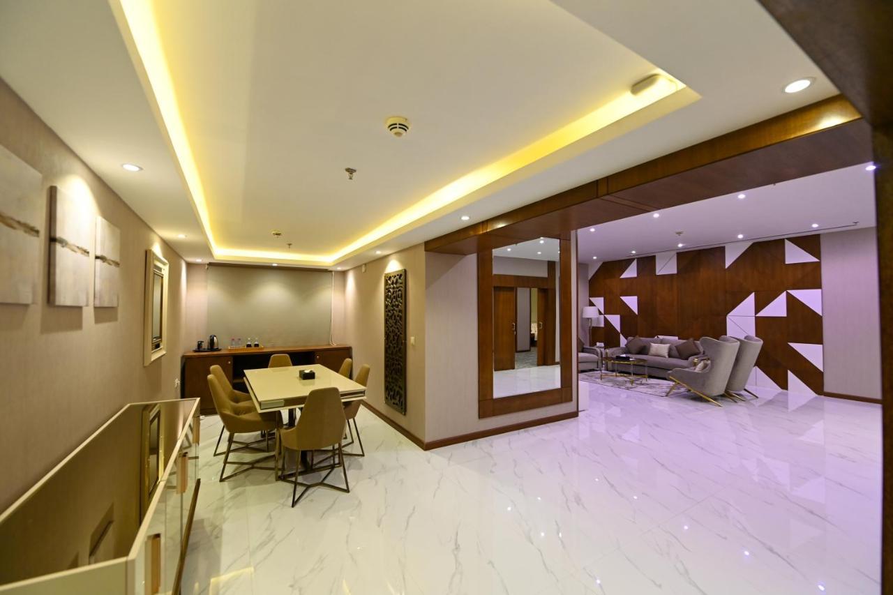 มูเทียรา โฮเต็ล - ลา วาล มอลล์ Hotel ริยาดห์ ภายนอก รูปภาพ