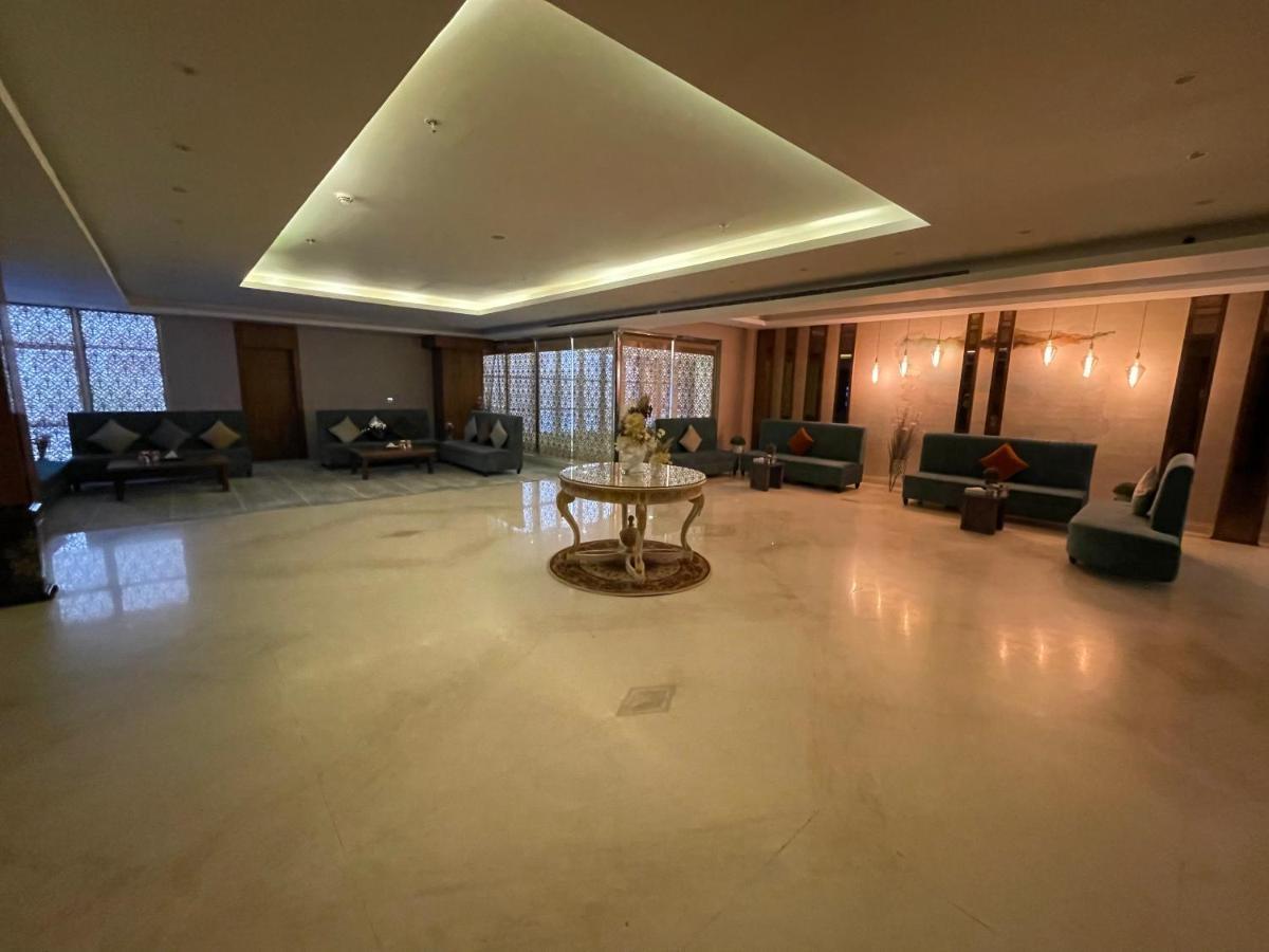 มูเทียรา โฮเต็ล - ลา วาล มอลล์ Hotel ริยาดห์ ภายนอก รูปภาพ